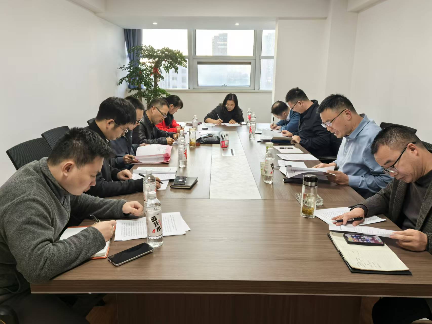 民革宣城市第一支部召开党员会议暨提案部署会.jpg